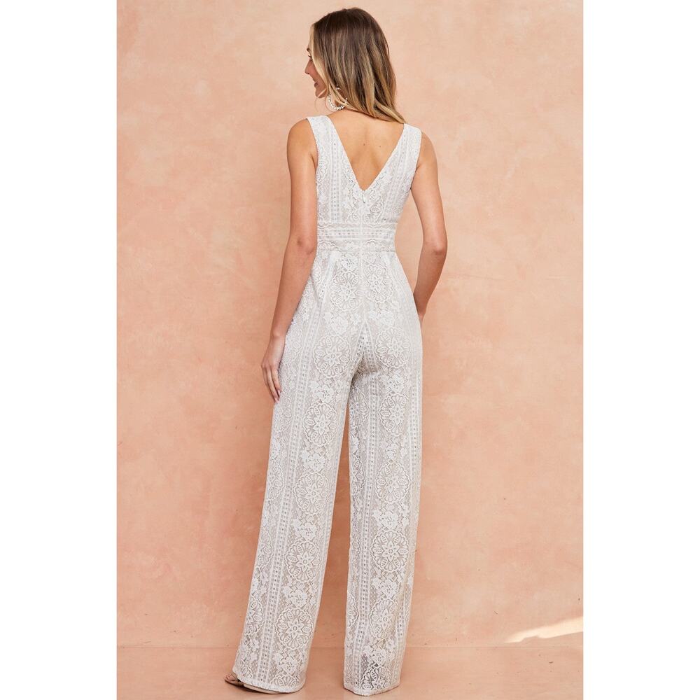 Fashion Nova So In Love Lace Sleeveless Jumpsuit Size L Large Ivory - Picture 4 of 8